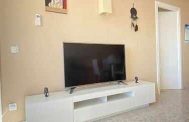 Lovely 1 bedroom apartment with sea views and pool - Photo 26