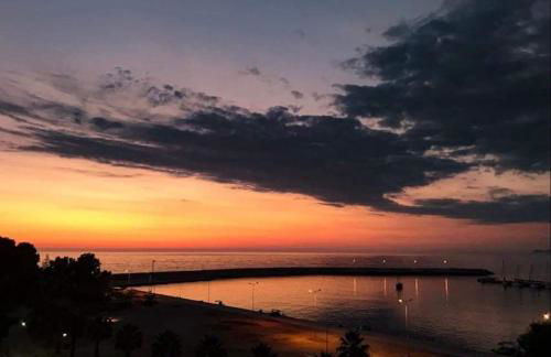 A View from the Attic Window. Kyparissia, Messinia - Foto 5