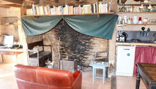 Maison charmante à Meyrignac-l'Église avec cheminée - Foto 4