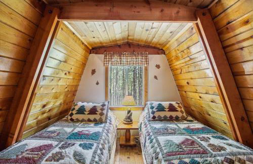 Near Trails Forest Lake Retreat with Backyard Oasis - Foto 20