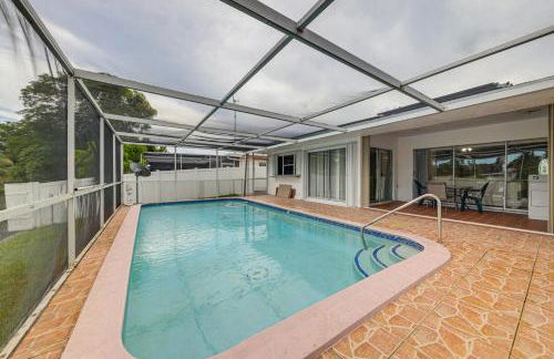 Canal-Front Gem with Pool 3 Mi to Hard Rock Stadium - Foto 20