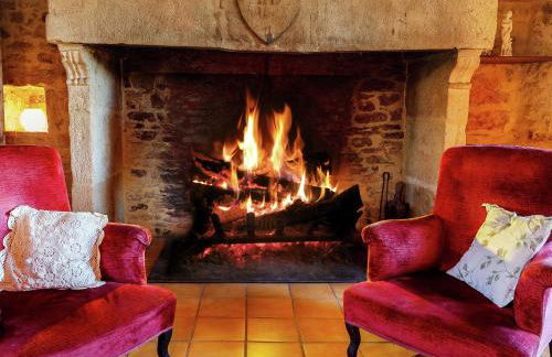 Forest Hideaway in Saint-Caprais - Foto 10