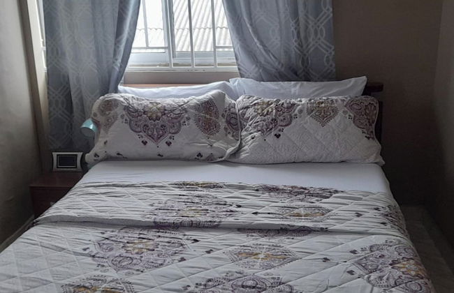 Lovely 2-bedroom and 2 Bathroom Apartment - Photo 3