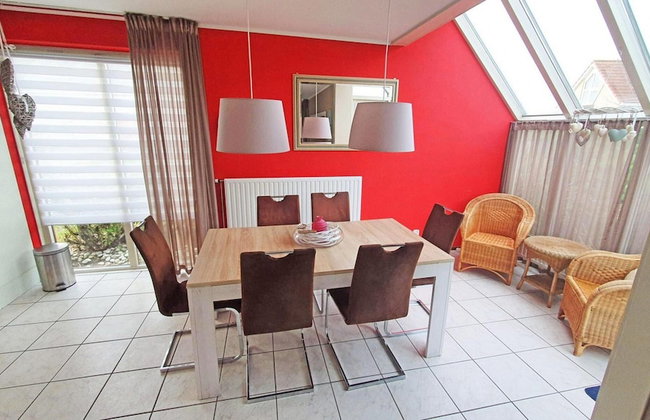 Appealing Bungalow With Garden - Photo 60