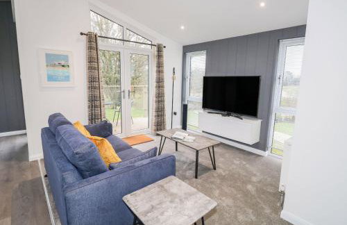 1 Southern Place - Photo 3