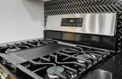 4BR Worcester Family Apt - Spacious Kitchen - Near Parks & Dining - Summer Ready 16-1 - Foto 37