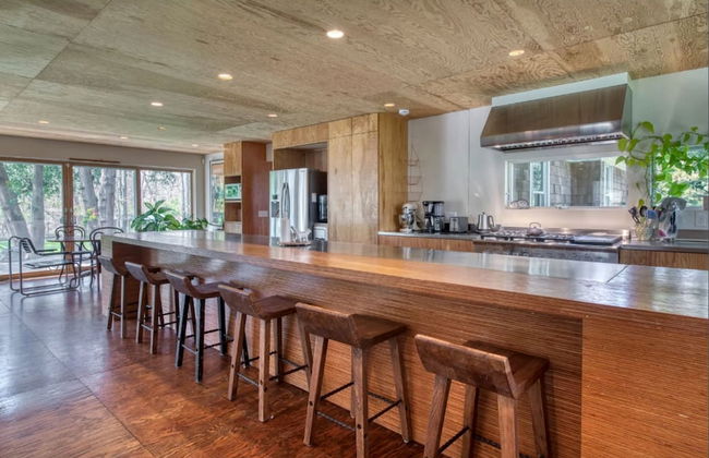 Spacious 5-br 4-bath Pool in East Hamptons - Foto 7