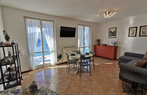 Near Villa Monastero and Castello di Vezio - Foto 7