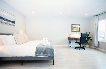 Modern Spacious 5BR Retreat -Games & Large Yard - Foto 6