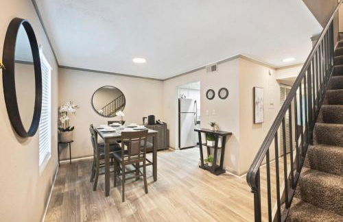 King Bed 5 min walk Truist Park The Battery - Foto 13