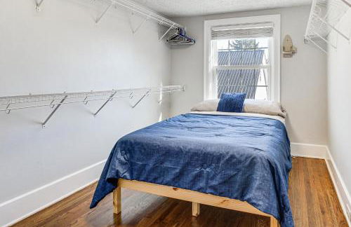 Pool, Patio and Putting Green Manchester Getaway - Foto 22