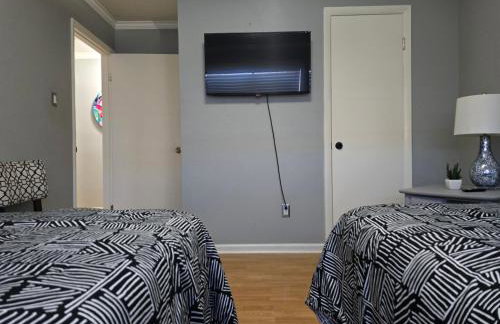 HoustonGem Private Pool & Hot Tub 20 Min to DT - Foto 16