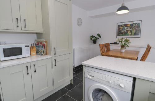 Cottage on the Green - Photo 13