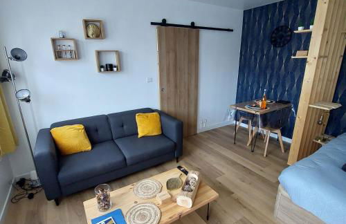 La Pause Valognaise "Parking privé" - Foto 4