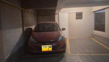 Studio completo e aconchegante com vaga de garagem - Foto 5