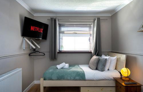 Parking - Garden - Views - M4 Work Stay - Photo 4