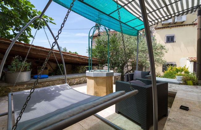 Especially charm stone house with a pool - Foto 22