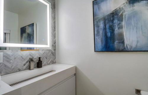 Lux Escape 2 • Views Hot Tub Games Mini Golf - Foto 29