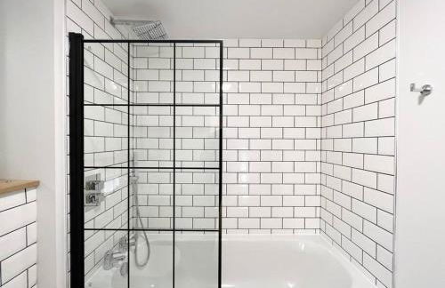 Stunning River View City Centre Apartment - Foto 12