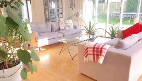 Island Retreat with HotTub - Foto 1, Garden view