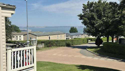 Thames view at Kent Coast Holiday Park - Foto 3