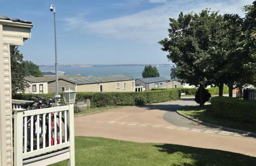 Thames view at Kent Coast Holiday Park - Foto 3