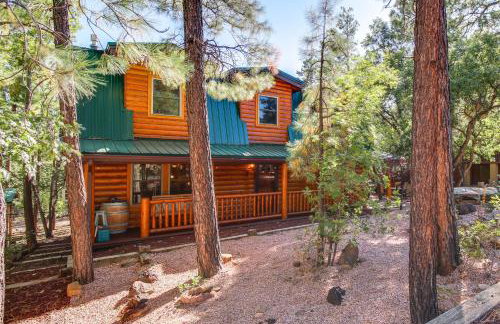 Hot Tub and Games! Lakeside Sherwood Forest Cabin - Foto 31