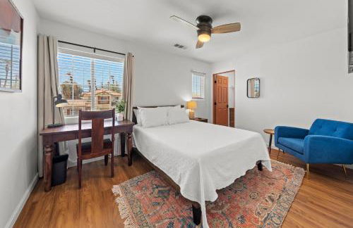 Spacious Private Home with Saltwater Pool & Hot Tub - Foto 25