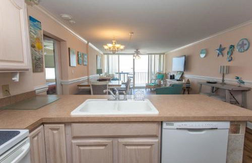 ROYAL GARDEN RESORT 401 condo - Photo 9