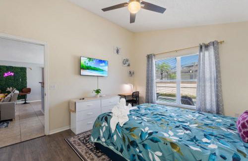 Luxe 3BR 2BA Oasis with Pool & Designer Touches, Disneyland, Legoland - Foto 18