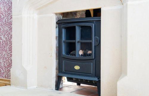 Cosy 3 Bed Cottage-Gloucester-Parking-Garden-Free Hot Tub Weekends-Work or Leisure - Foto 36