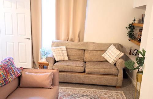 Two-bedroom Cottage - Sandstone Garden Patio - Free Parking - Pets Welcome - Foto 61