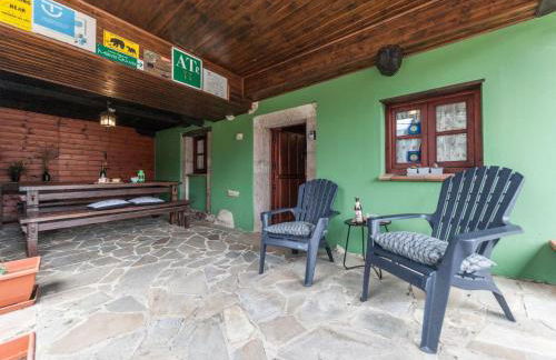 Holiday Home Berghütte mit Terrasse- Kamin und Jacuzzi by Interhome - Foto 14