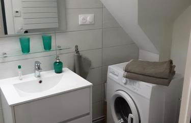 CHARMANT APPARTEMENT à 150 M des THERMES et du CENTRE VILLE - Foto 8