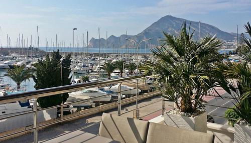 Luxe vakantieappartement aan de jachthaven van Altea met frontaal zeezicht - Photo 2