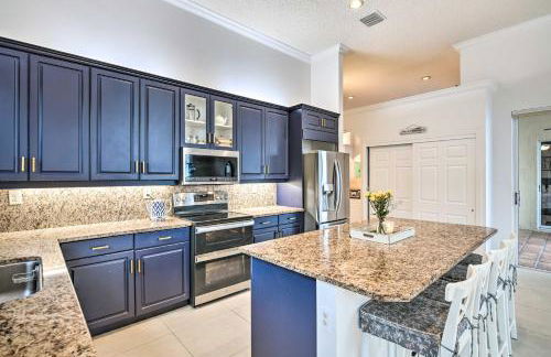 Poolside Paradise with Lake Views in Miramar! - Foto 10