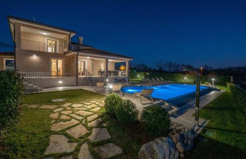 Villa Silvia for 10 people with infinity pool and large playground - Foto 39