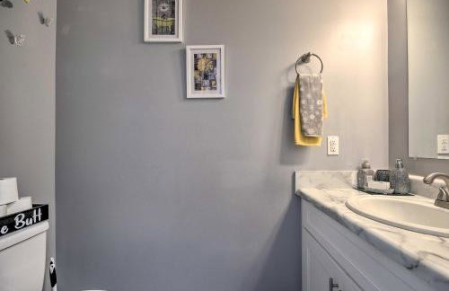 Bright Hopkins Home with Game Room and Fire Pit! - Foto 34