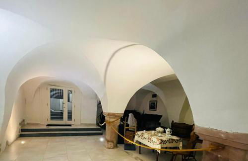 Alsace's Home - Photo 26