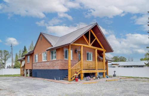 Deck with Hot Tub Ashton Cozy Cub Cabin - Foto 36