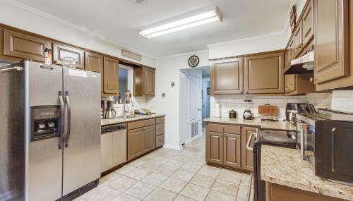 Jackson Home with Patio, 2 Grills and Ping-Pong Table! - Foto 2