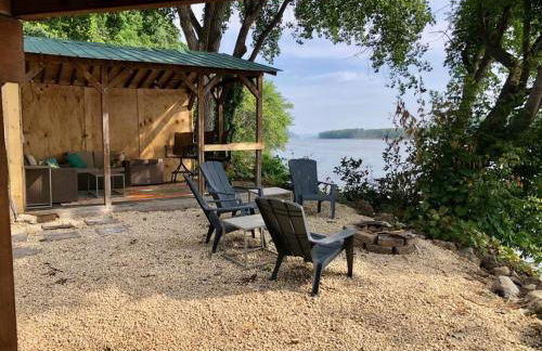 Custom Waterfront Lodge, 4 bed, 4 Bath, Sleeps 12! - Foto 42