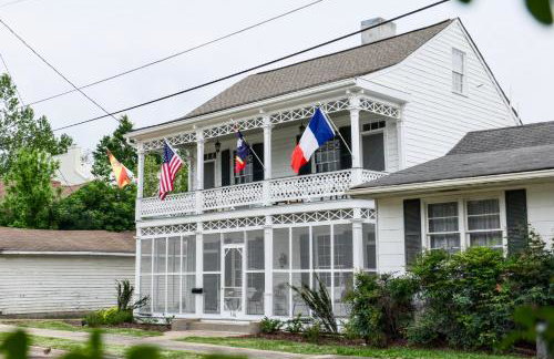 Borum House - 3 Bed, 2 & Half Bath, Full Kitchen, Heart of Downtown Natchez - Foto 31