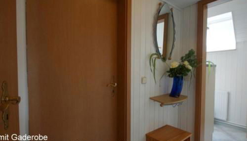 6 Personen Ferienhaus mit 4 Schlafzimmern, Infrarotwaermekabine, mit Blick auf den Weltschiffahrtsweg in Otterndorf - Foto 5