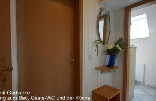 6 Personen Ferienhaus mit 4 Schlafzimmern, Infrarotwaermekabine, mit Blick auf den Weltschiffahrtsweg in Otterndorf - Foto 5