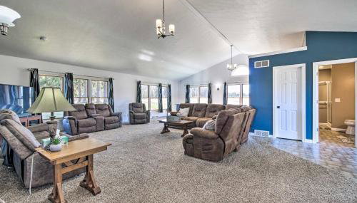 Spacious Massillon Log Cabin with Fire Pit! - Foto 3