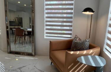 Serene Luxe Residence near Rose Bowl - Photo 17