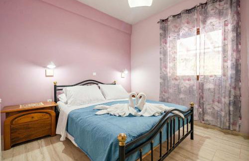 Eretria Panorama Seaview Retreat with Balcony - Photo 15