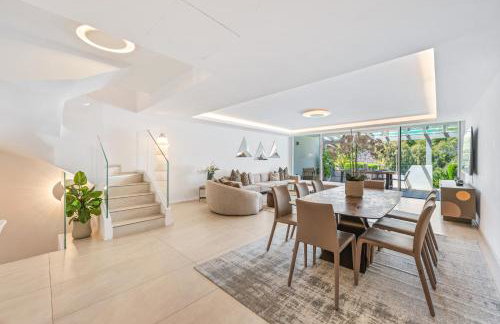 Luxury 5-Bedroom Townhouse in Puente Romano - Foto 43