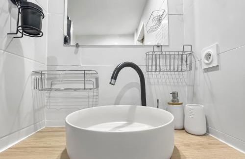 Escapade à Nice - T2 lumineux avec balcon & clim - Foto 29